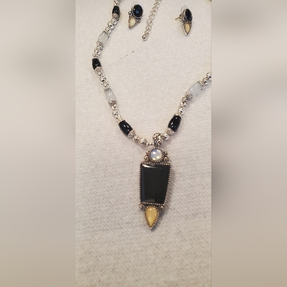 Beaded Moonstone Jewelry Set. Necklace &Earrings 🌴 - Picture 5 of 5